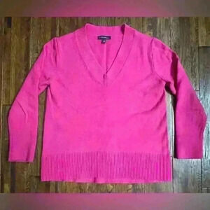 BANANA REPUBLIC Fuschia Cotton Blend V-Neck Sweater